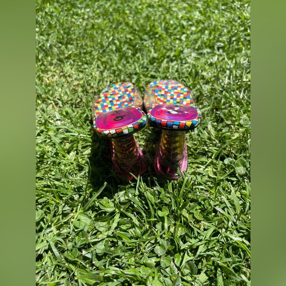 Y2K Vintage Clear Rainbow Heel with Checkerboard Footbed - Picture 9 of 13